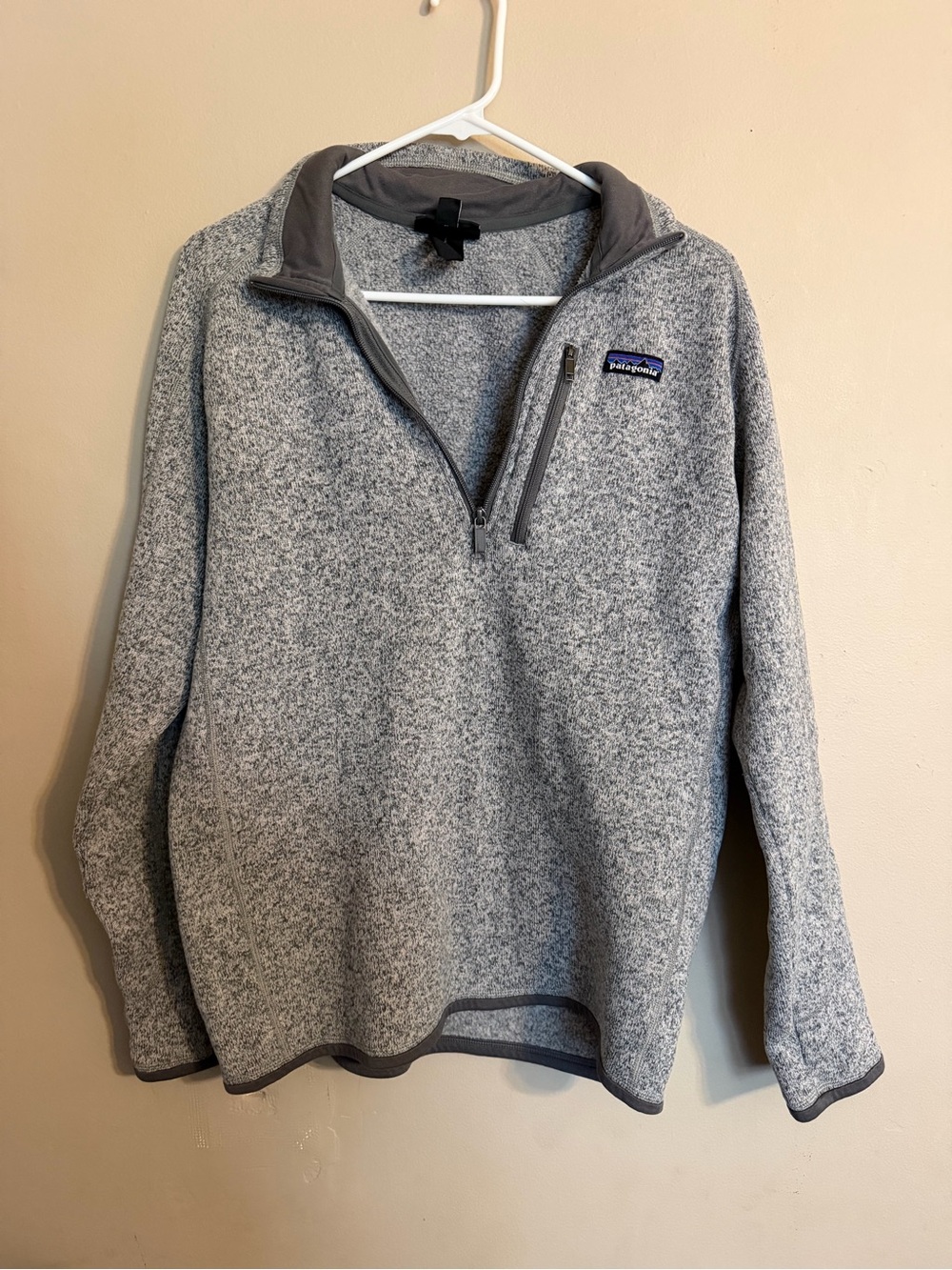 Patagonia Men's Light Gray Half-Zip Fleece Pullover